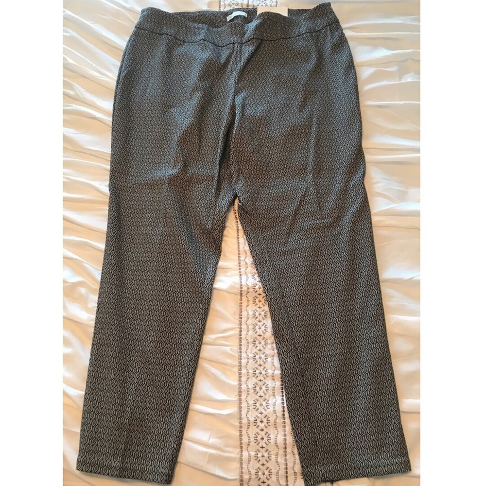 CATO Grey and black Leggings Size 20W NWT